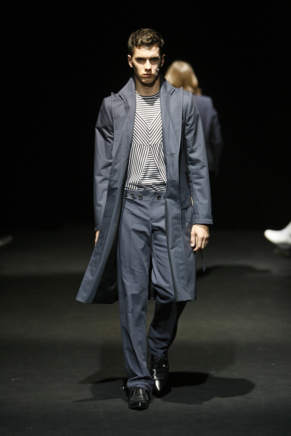 JEROEN VAN TUYL SPRING SUMMER 2007 MENSWEAR PARIS
© PHOTO PETER STIGTER