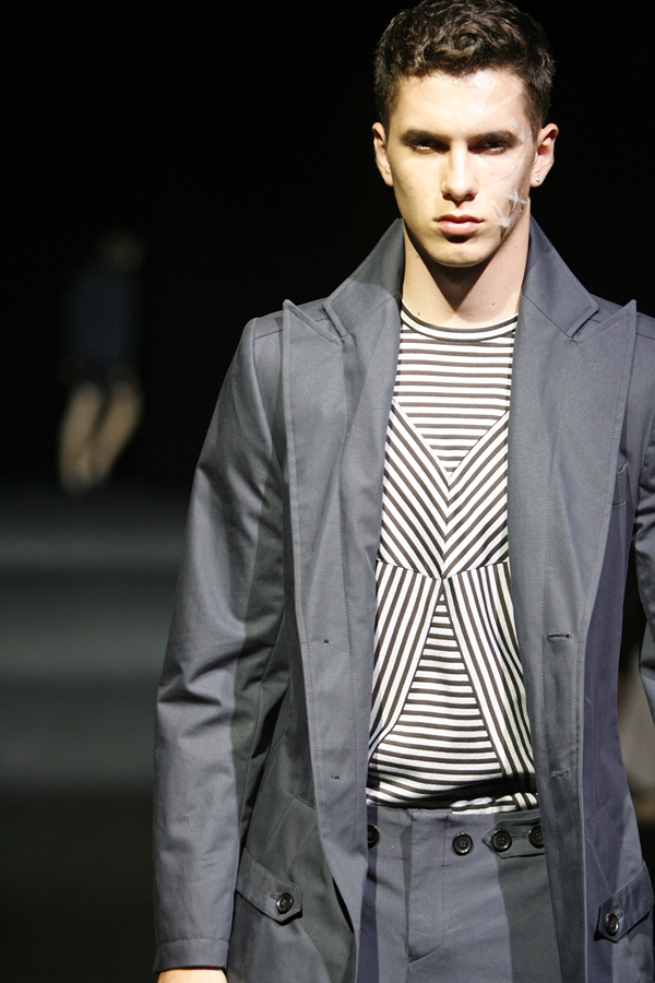 JEROEN VAN TUYL SPRING SUMMER 2007 MENSWEAR PARIS
© PHOTO PETER STIGTER
