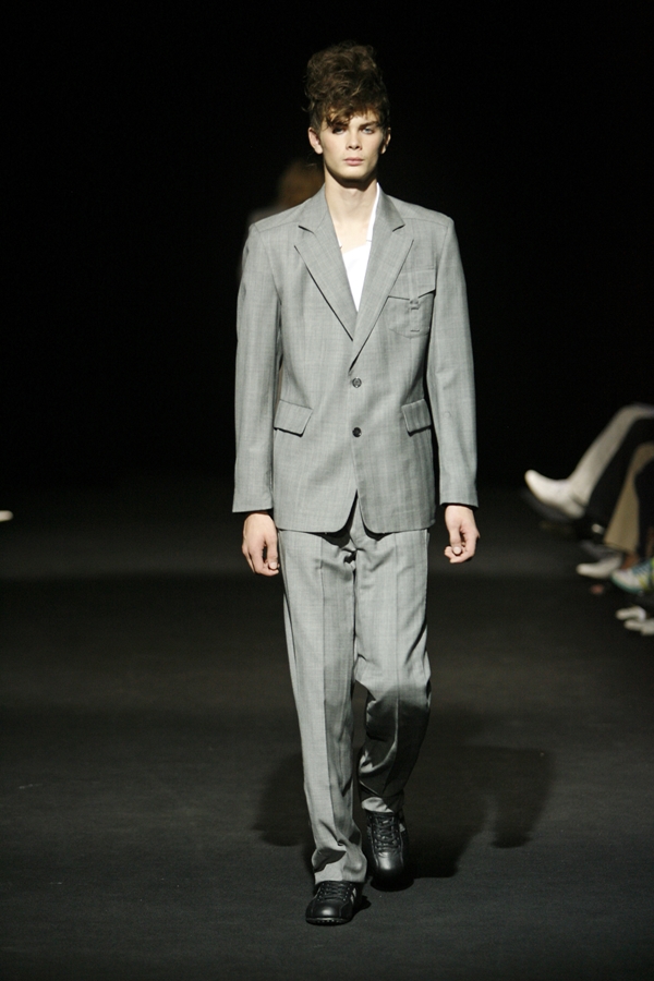 JEROEN VAN TUYL SPRING SUMMER 2007 MENSWEAR PARIS
© PHOTO PETER STIGTER