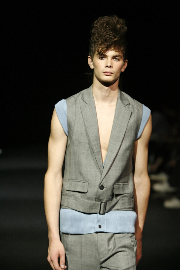 JEROEN VAN TUYL SPRING SUMMER 2007 MENSWEAR PARIS
© PHOTO PETER STIGTER