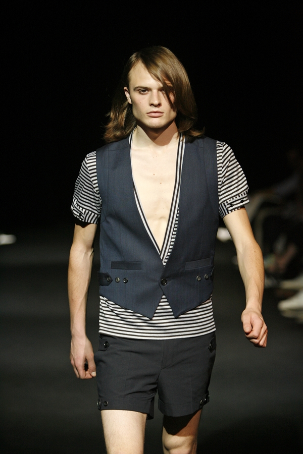 JEROEN VAN TUYL SPRING SUMMER 2007 MENSWEAR PARIS
© PHOTO PETER STIGTER
