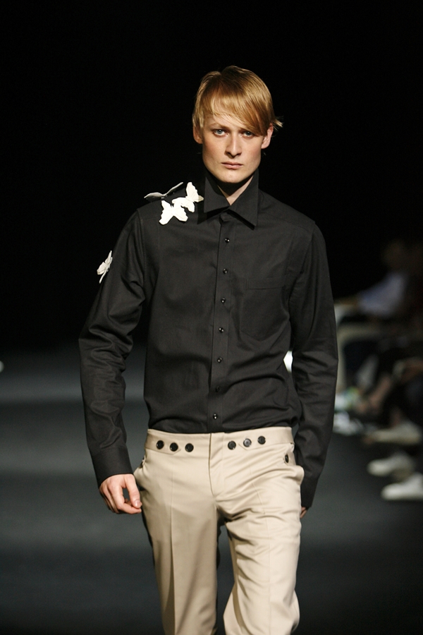 JEROEN VAN TUYL SPRING SUMMER 2007 MENSWEAR PARIS
© PHOTO PETER STIGTER