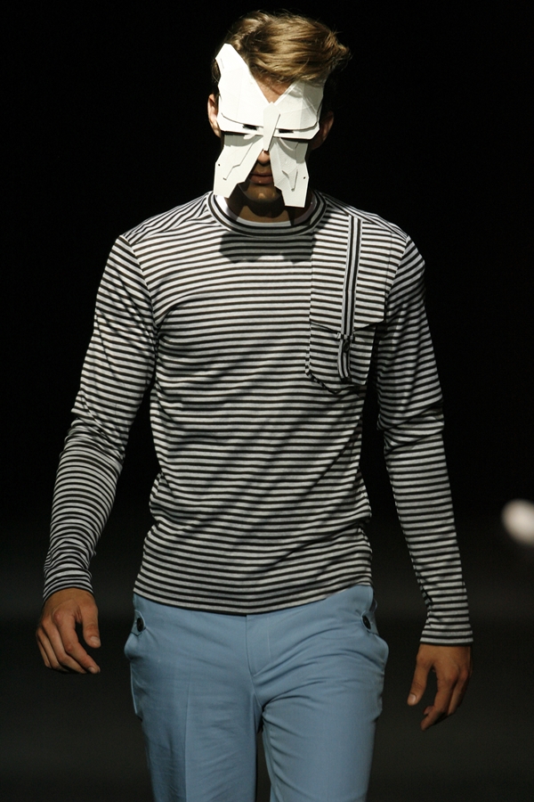 JEROEN VAN TUYL SPRING SUMMER 2007 MENSWEAR PARIS
© PHOTO PETER STIGTER
