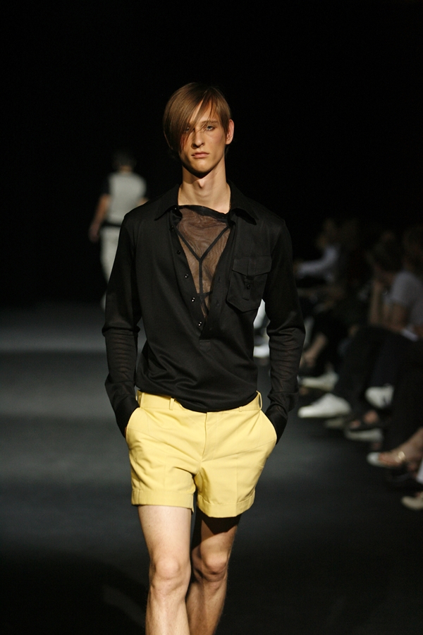 JEROEN VAN TUYL SPRING SUMMER 2007 MENSWEAR PARIS
© PHOTO PETER STIGTER