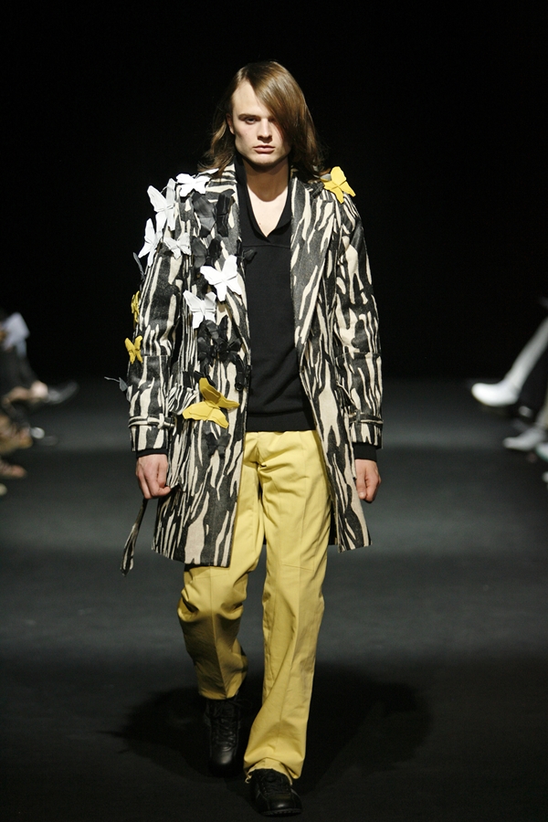 JEROEN VAN TUYL SPRING SUMMER 2007 MENSWEAR PARIS© PHOTO PETER STIGTER