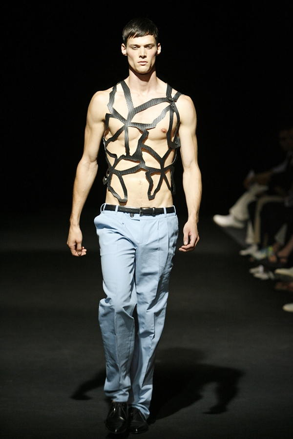 JEROEN VAN TUYL SPRING SUMMER 2007 MENSWEAR PARIS
© PHOTO PETER STIGTER