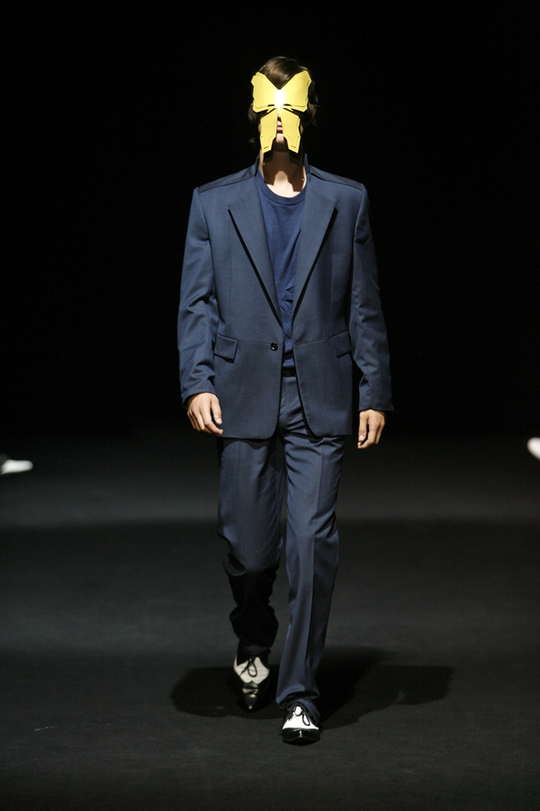 JEROEN VAN TUYL SPRING SUMMER 2007 MENSWEAR PARIS
© PHOTO PETER STIGTER