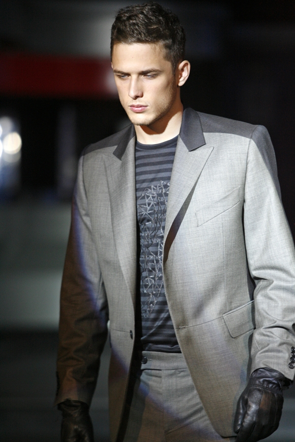JEROEN VAN TUYL FALL 2008 
© PHOTO PETER STIGTER